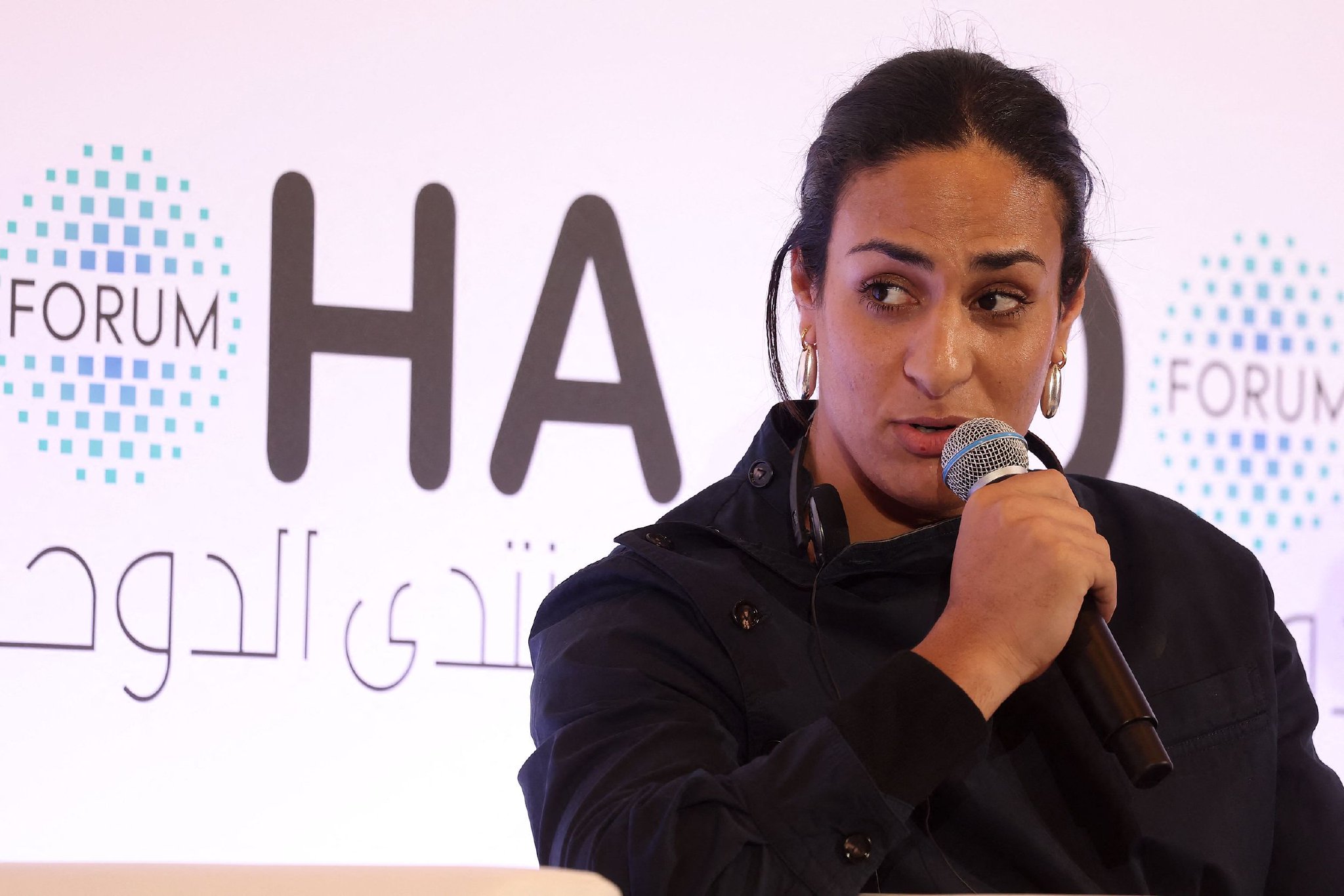 世俱杯奖金-阿尔及利亚选手大放异彩,夺得桂冠