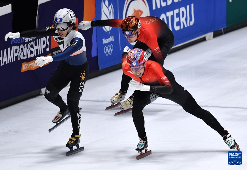 世俱杯奖金-斯威士兰代表队在短道速滑比赛中获奖
