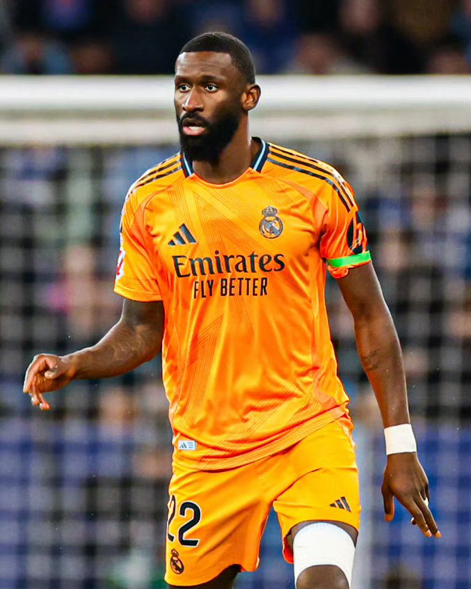 世俱杯2025-皇家马德里落后联赛积分,主帅面临考验的简单介绍