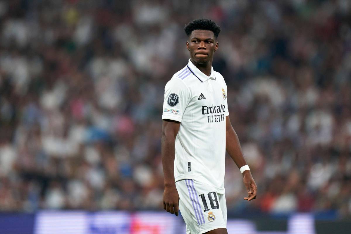 皇家马德里落后联赛积分,主帅面临考验的简单介绍 皇家马德里落后联赛积分,主帅面临考验的简单介绍