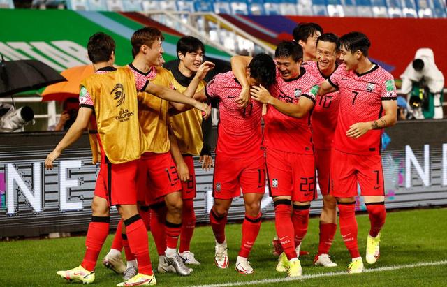 世俱杯改制-萨拉戈萨主场无力,仅获平局点数艰难突围的简单介绍