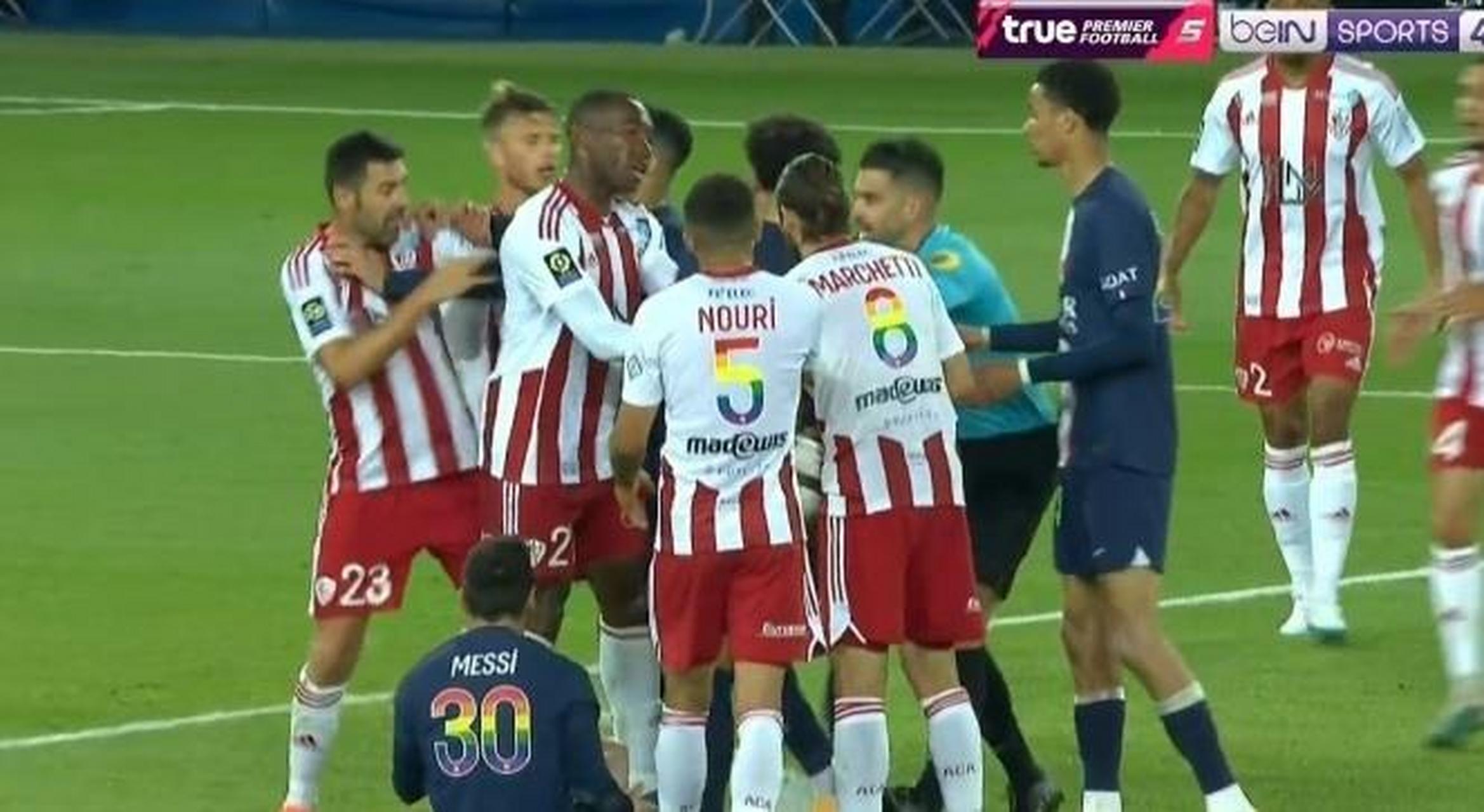 世俱杯参赛资格-包含阿雅克肖大胜南特,法甲夺冠热度再次升温的词条