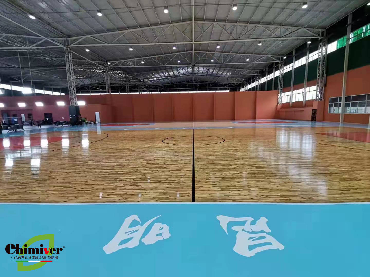 观转台板落成,篮球体育赛事之美 观转台板落成,篮球体育赛事之美