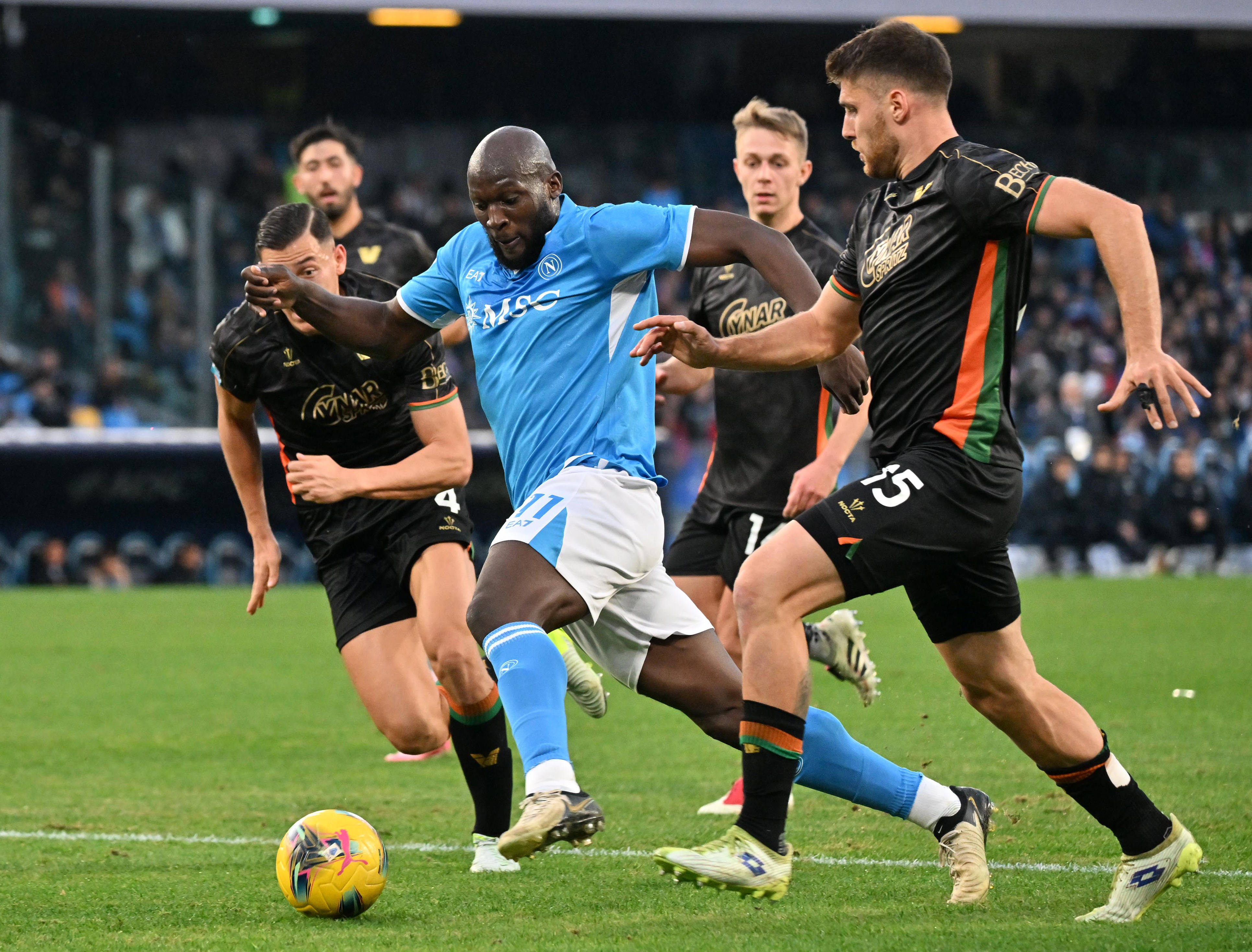 博洛尼亚绝杀巴勒莫，那不勒斯表现出色的简单介绍