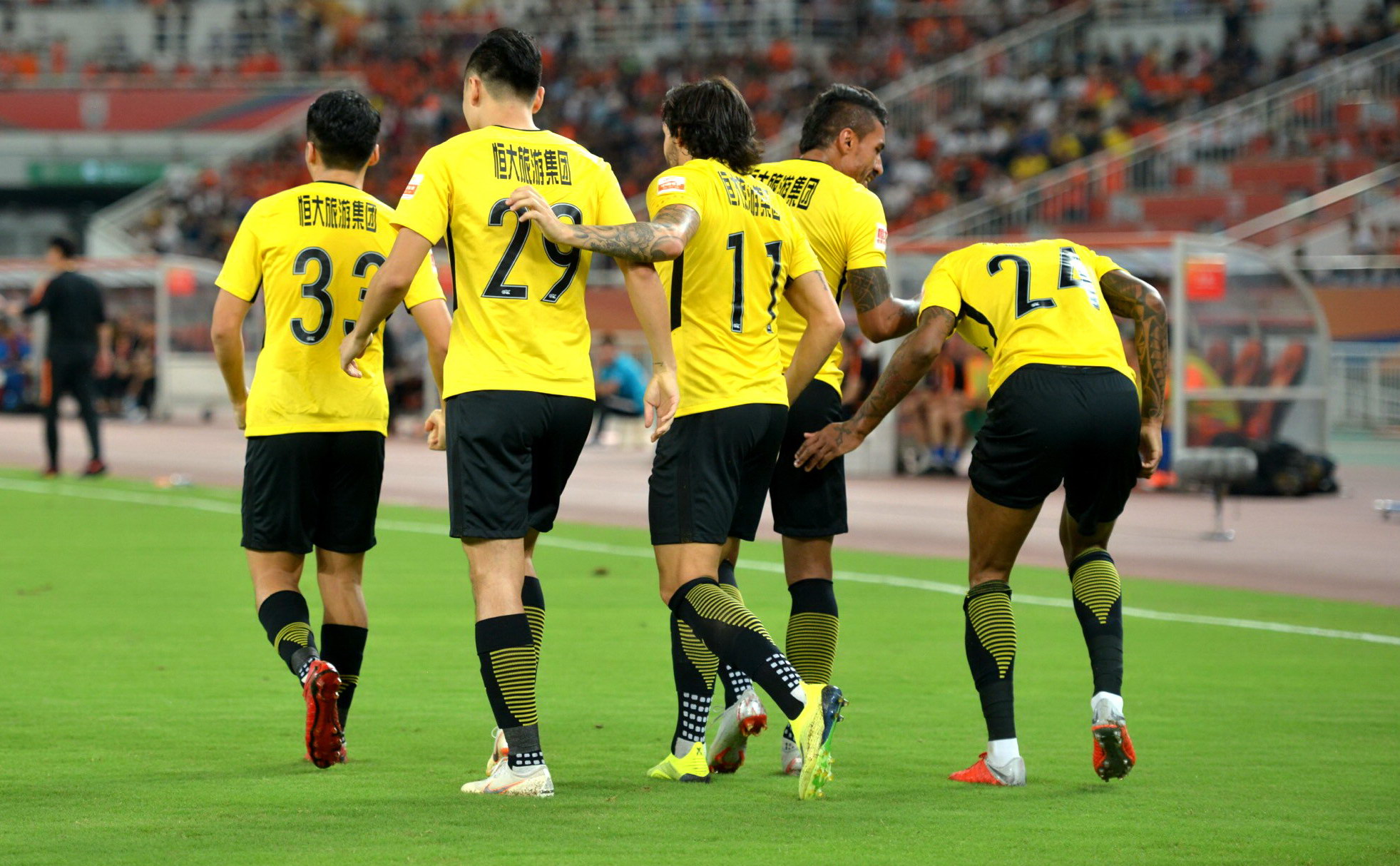 世俱杯冠军-鲁能客场大胜华夏,将积分榜排名超越对手