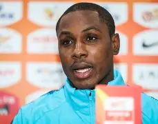 包含弗里堡胜利在望，埃哈洛打破僵局的词条