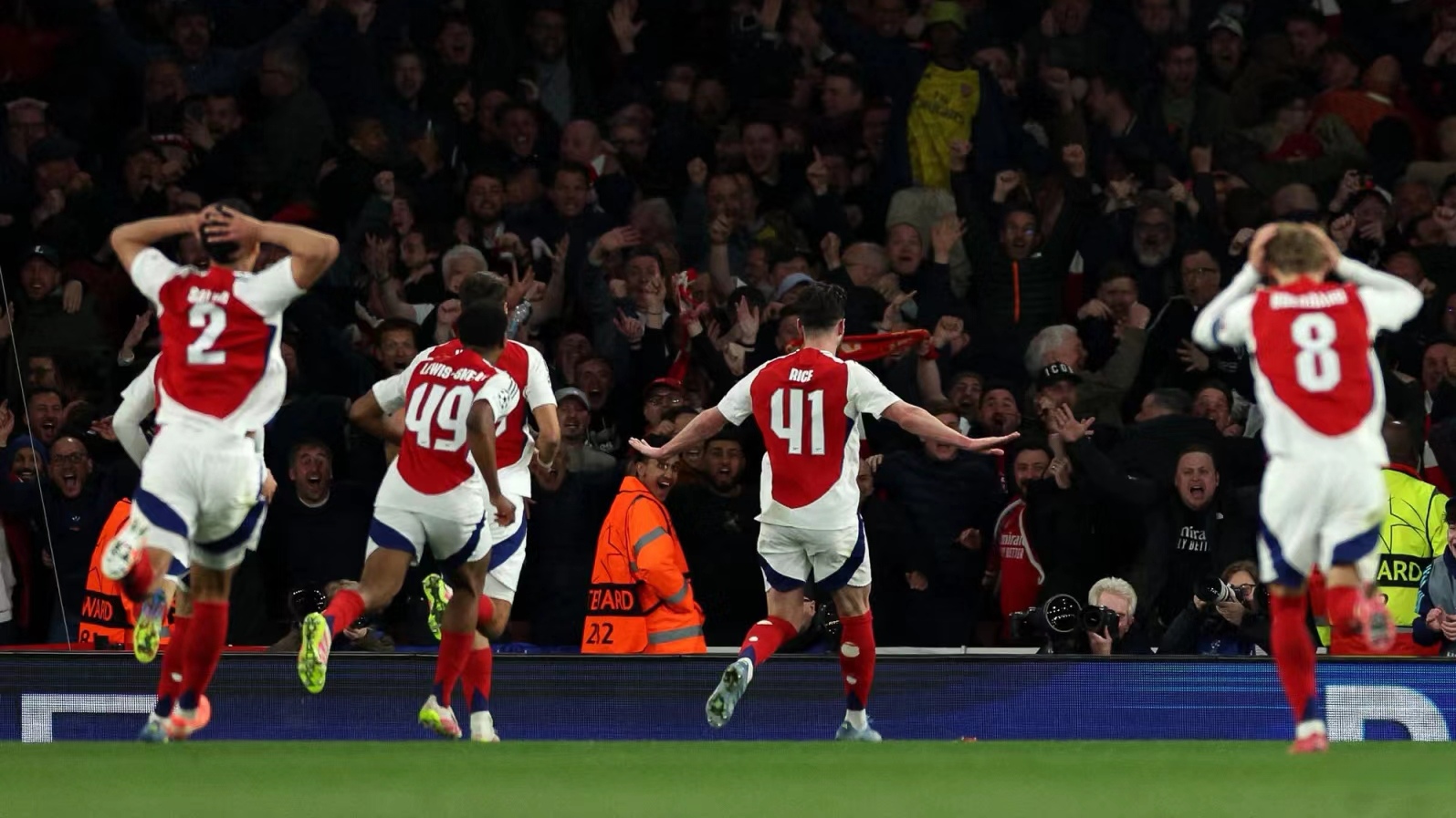 世俱杯官网-埃瓦尔主场不敌赫塔菲,输球不改士气