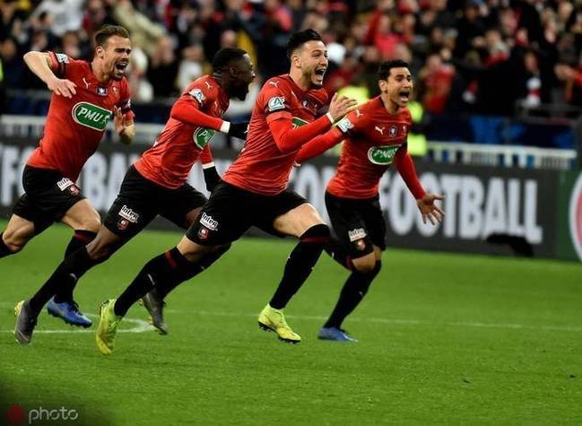 世俱杯改制-雷恩主场告负,积分榜位置略有下滑的简单介绍