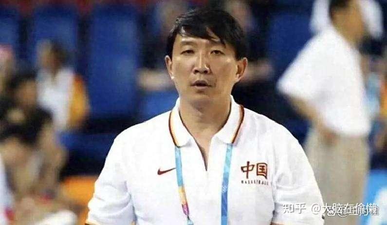 魔术主场领先一步成功逆转胜利 魔术主场领先一步成功逆转胜利