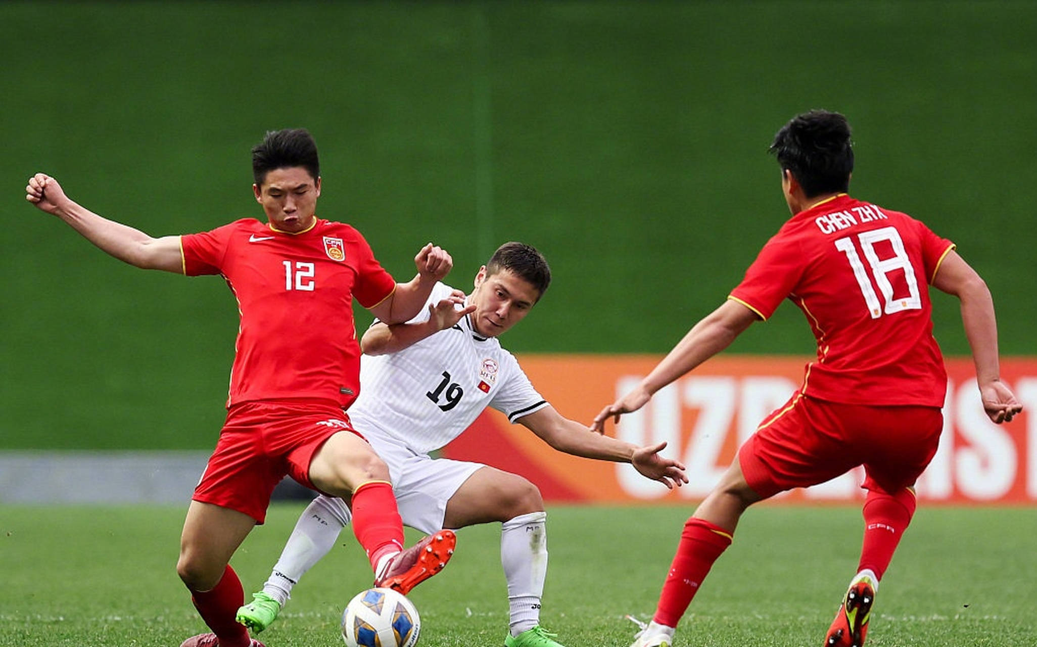 亚洲足球锦标赛:伊朗队将迎战日本队 亚洲足球锦标赛:伊朗队将迎战日本队