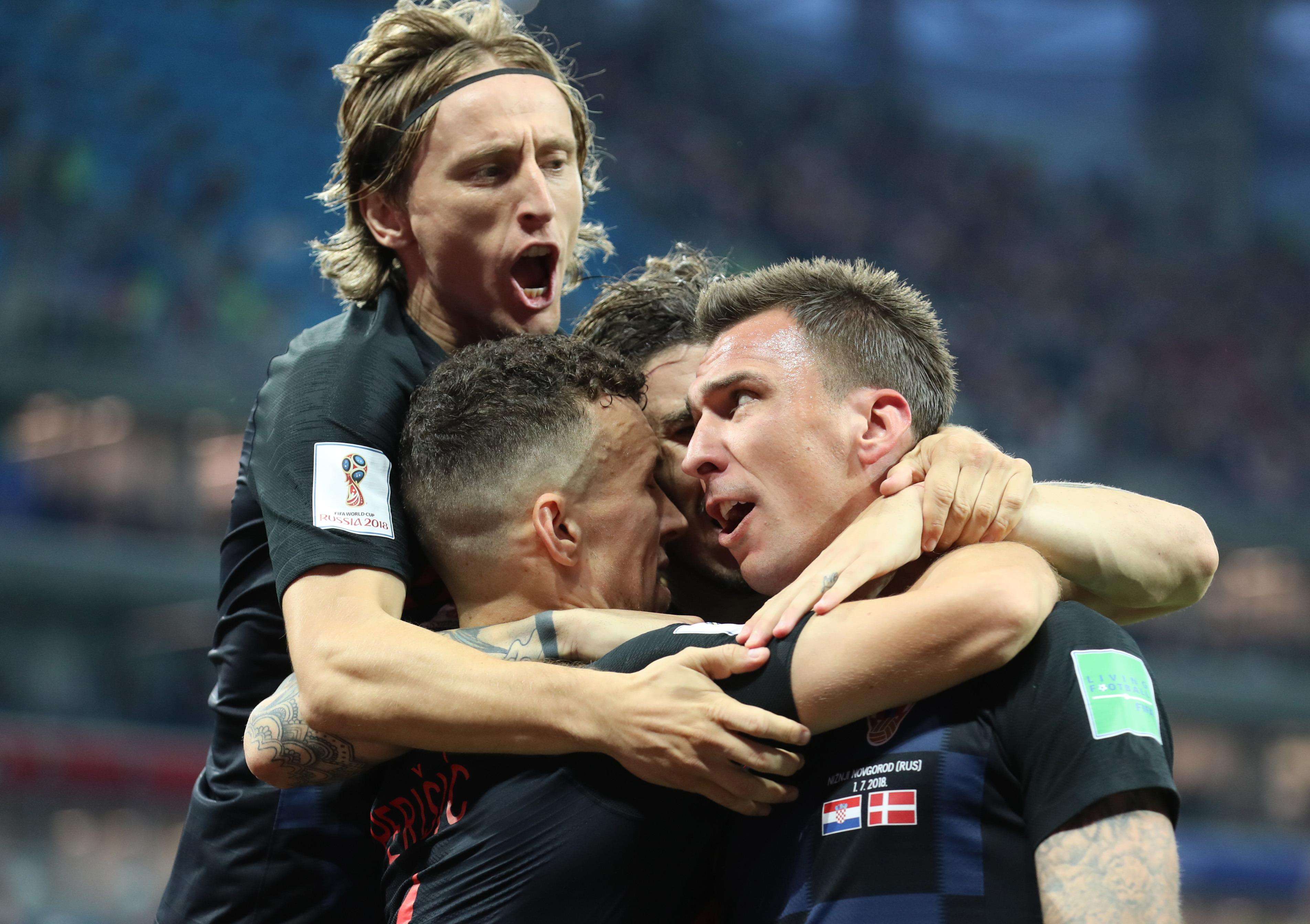 世俱杯冠军-包含纳米比亚失手晋级波黑,欧预赛小组出线前景渺茫的词条