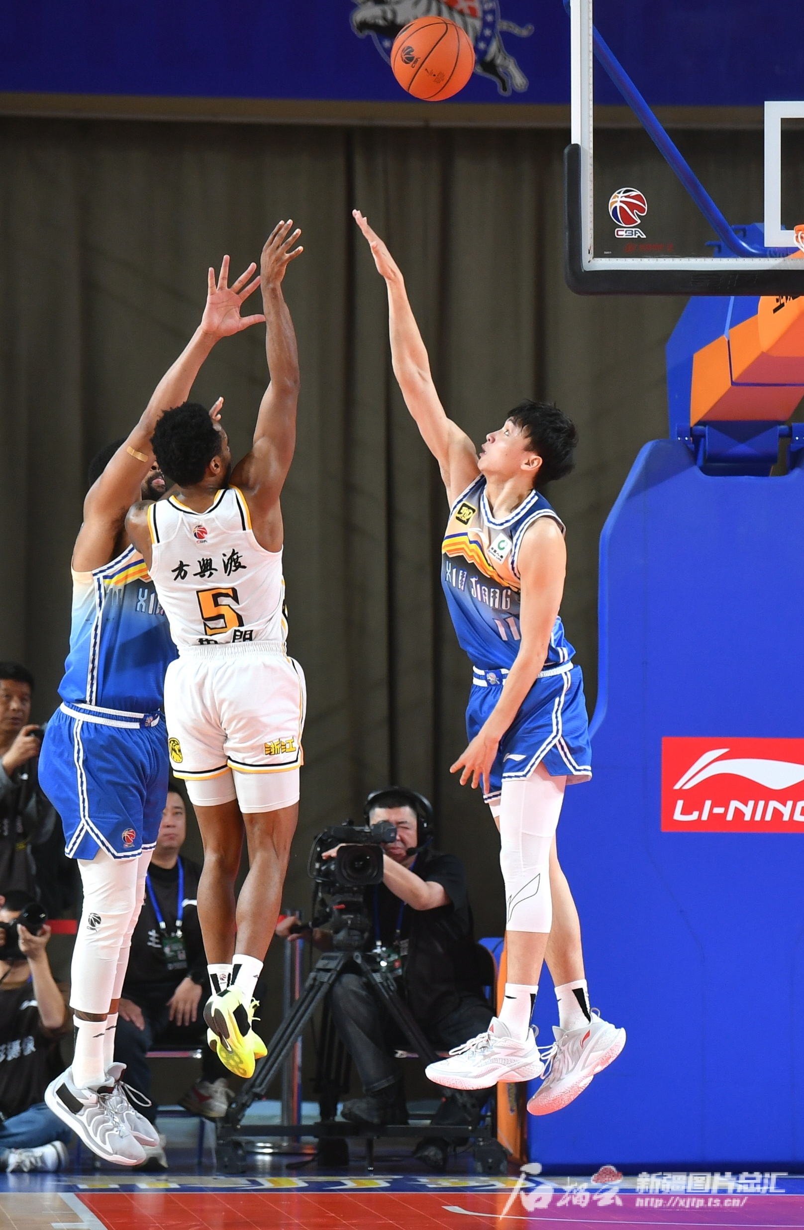 世俱杯改制-CBA季后赛:广东力克新疆晋级总决赛