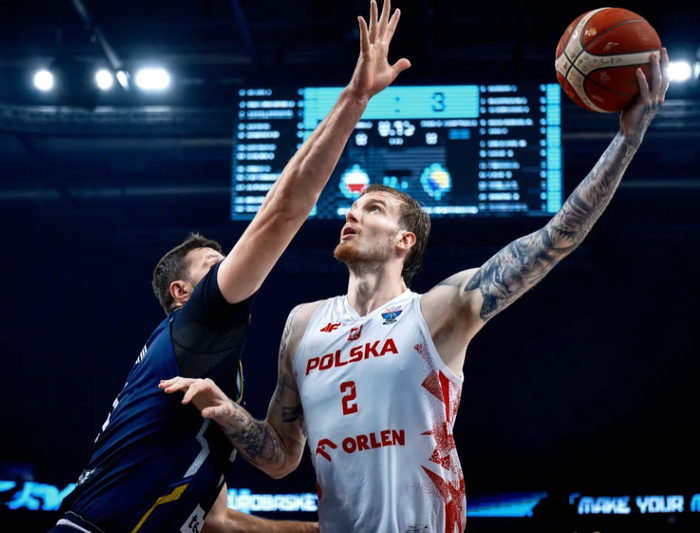 波黑队豪取胜利，晋级欧洲杯