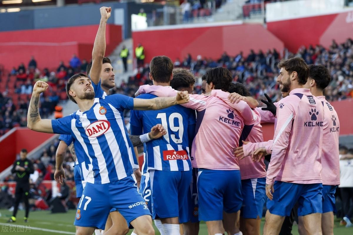 世俱杯参赛资格-瓦伦西亚客场遭遇输球,惨遭巴列卡诺绝杀