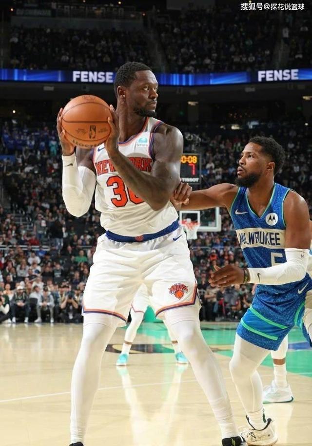 雄鹿球星在比赛中连砍30+表现抢眼 雄鹿球星在比赛中连砍30+表现抢眼