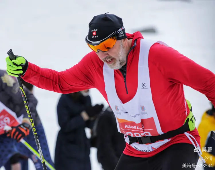 世俱杯分组-瑞士队员奋力拼搏,成功取得下一轮机会