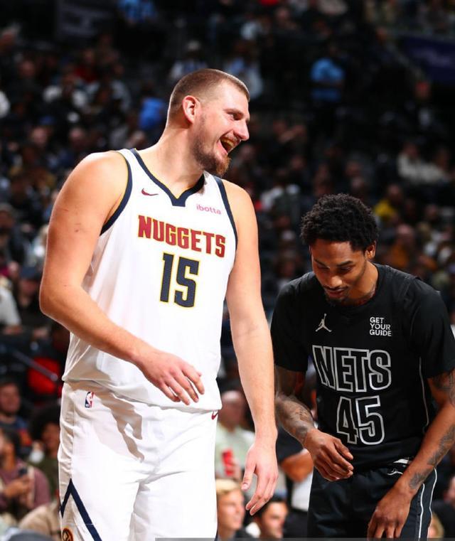 世俱杯2025-猛龙险胜篮网，约基奇刷新纪录