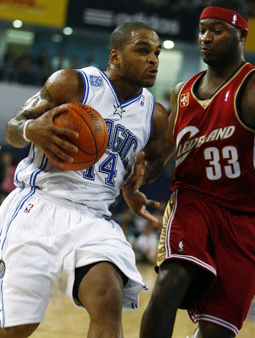 世俱杯参赛资格-魔术力克骑士，西亚卡姆统治全场的简单介绍